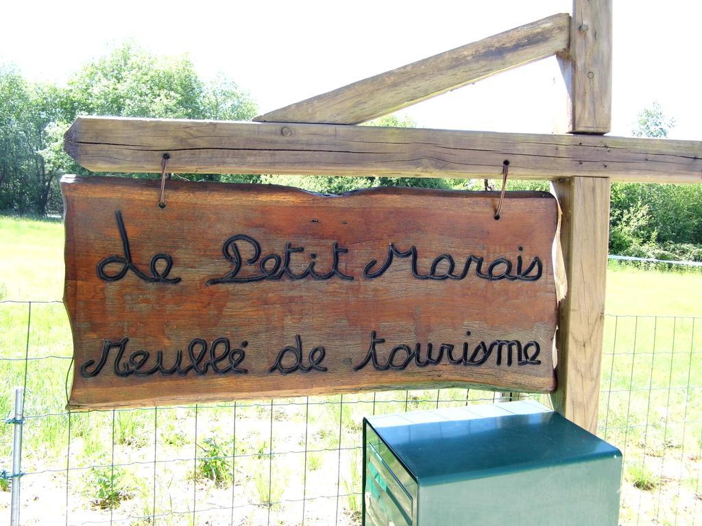 Le Petit Marais N1 Villa Nouan-le-Fuzelier Exteriör bild